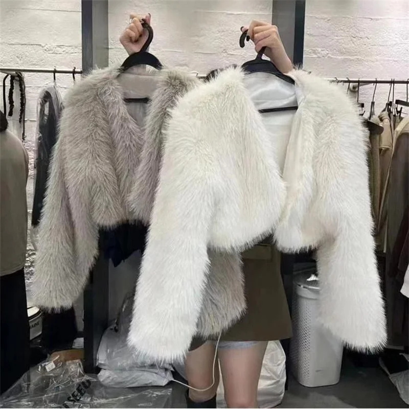 

Зимняя женская модная шуба из искусственного меха в стиле ретро, женская элитная короткая плюшевая куртка с длинными рукавами, 2025 Femme, однотонная верхняя одежда из свободного меха