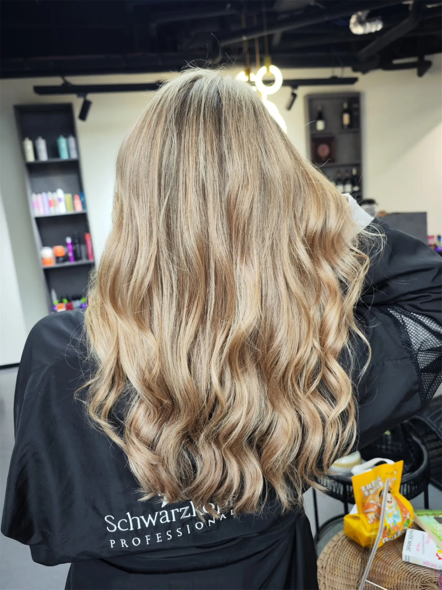 Loose Wave Hair Soft Caramel Brown Ombre Synthetic Lace Front Wigs 150% Density Realistic Look Hairline Glueless Wigs For Women