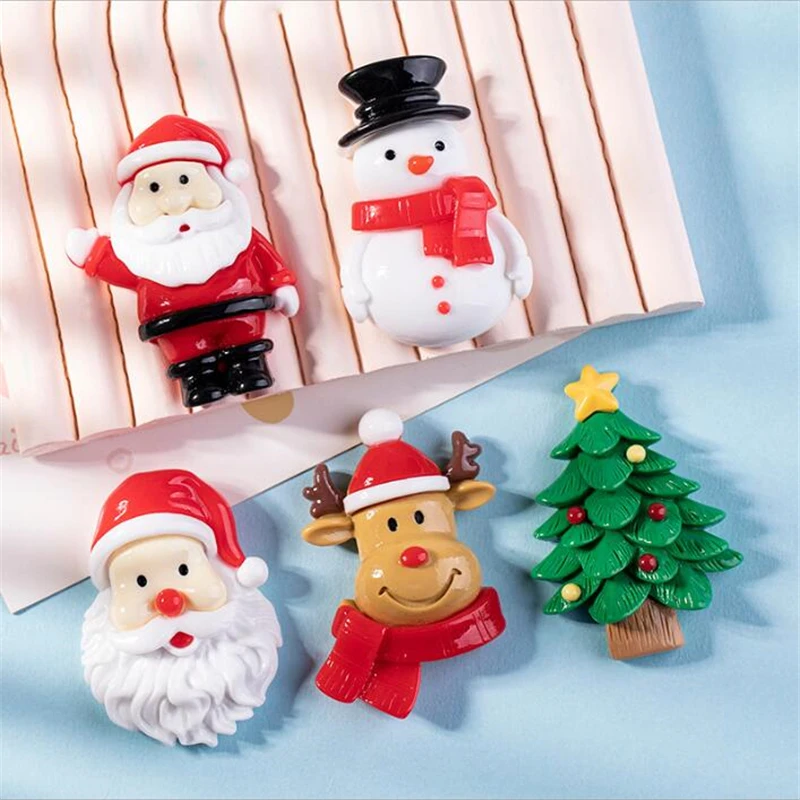 5Pcs/Lot New Cartoon Resin Santa Claus Loose Beads Acrylic For Diy Phone Case Hair Jewelry Accessories Xmas Tree Decroration