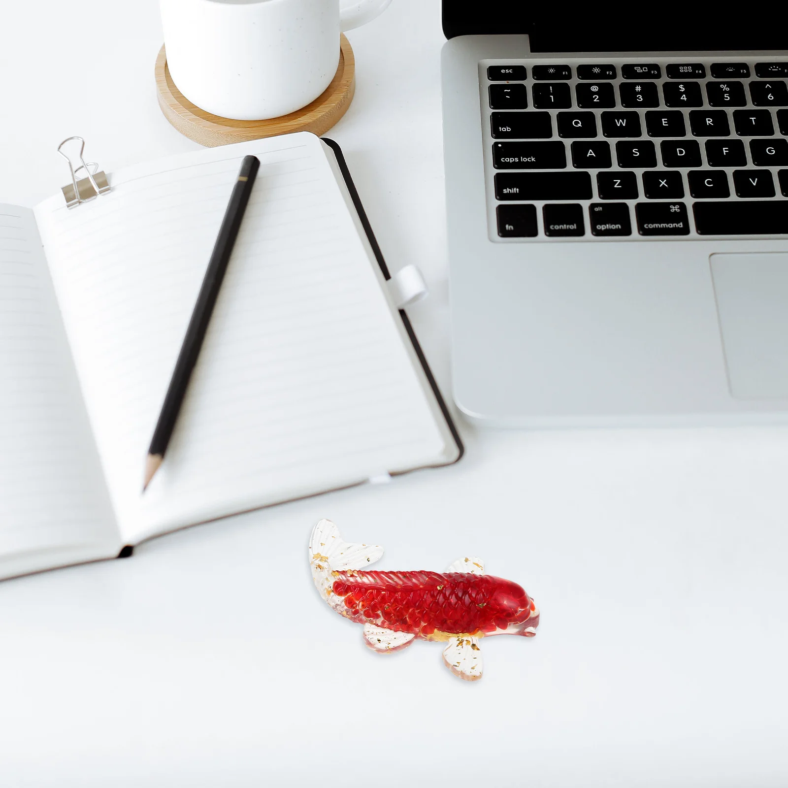 

2Pcs Crystal Koi Fish Decor Handcrafted Lucky Goldfish Ornament Desktop Display Minimal Decoration Koi Fish Sculptures