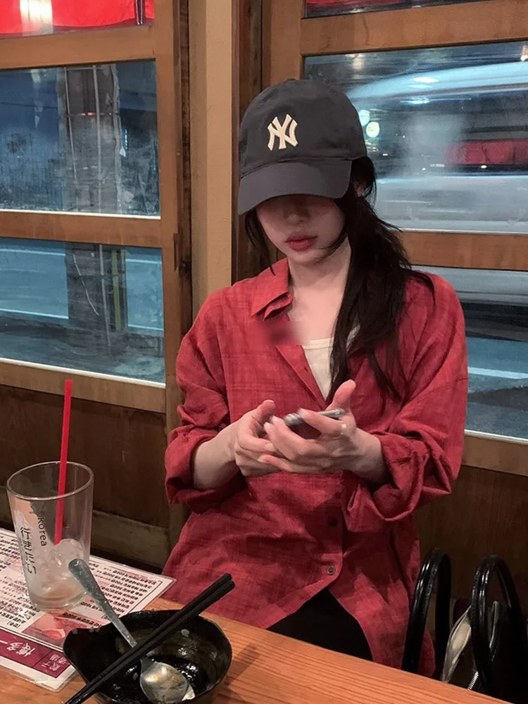 

Свободная женская осенняя верхняя одежда в клетку в стиле ретро в стиле ретро Dongda Gate, винтажная изношенная хлопковая длинная све, дышащая на пуговицах