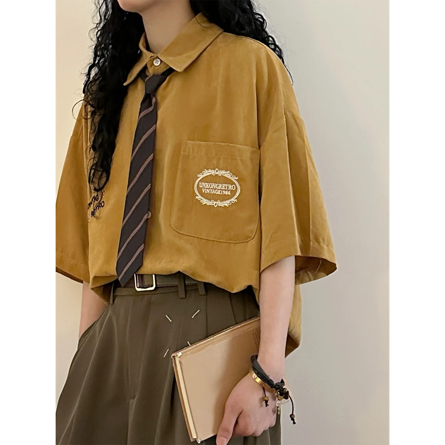 

Retro American College Sle Embroidered ort Sve Loose Collar irt for Women Summer Street Faion Casual irt