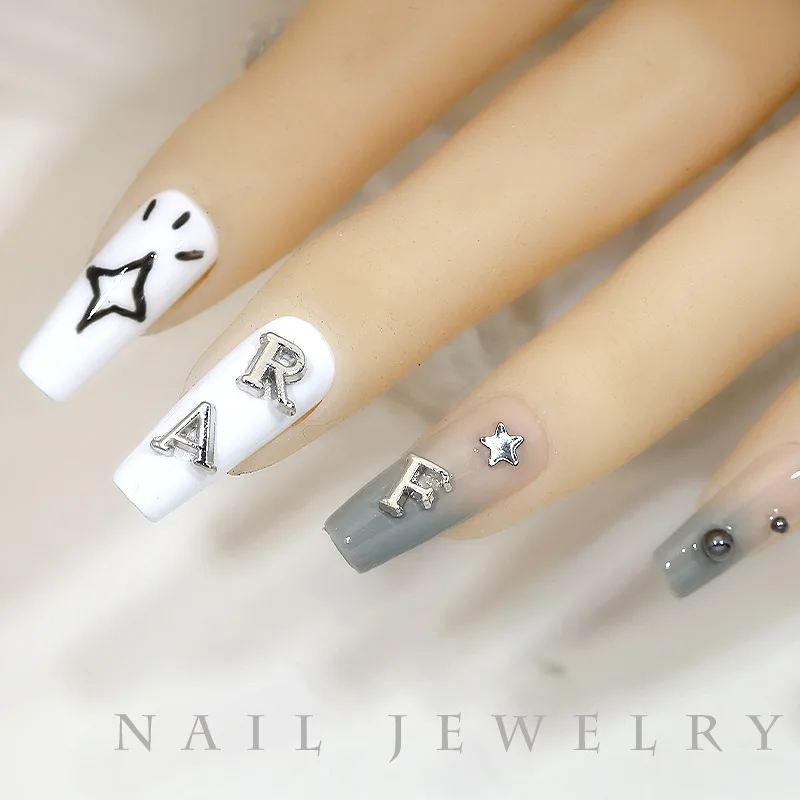 52 Stück einfache Silber Gold A-Z englische Buchstaben Nagel Charms Alphabet Charakter Legierung Nail Art Strass 26 Alphabet DekorationenDIY – Detail 6