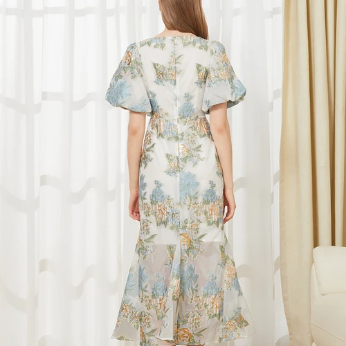 שמלות מוכנות ללבוש