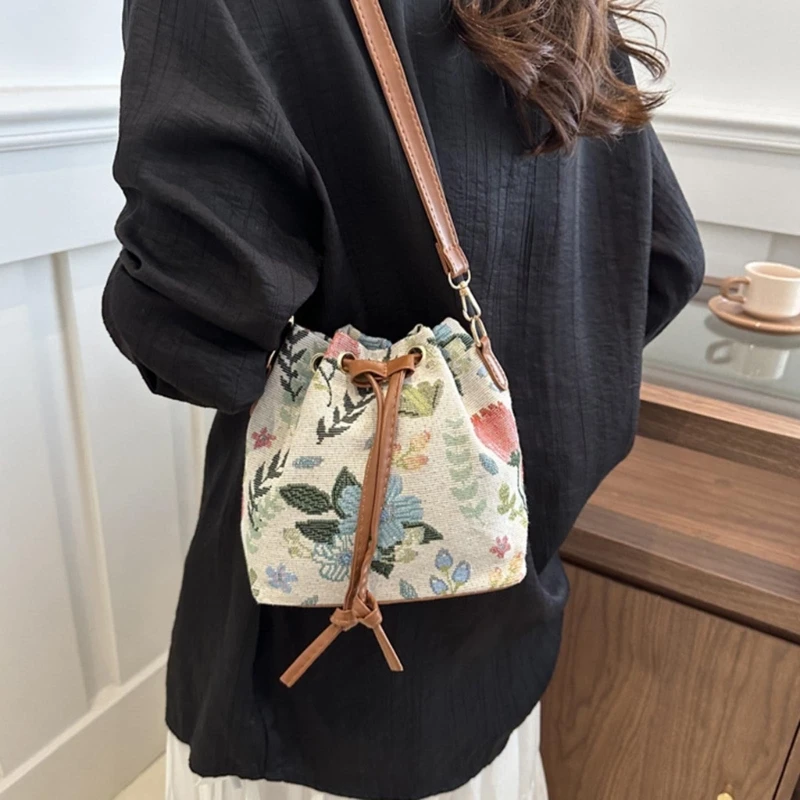 

Fashion Popular Plaid Ethnic Women's Single Shoulder Bag Simple Casual Bucket Bags New Retro Drawstring Crossbody Bag