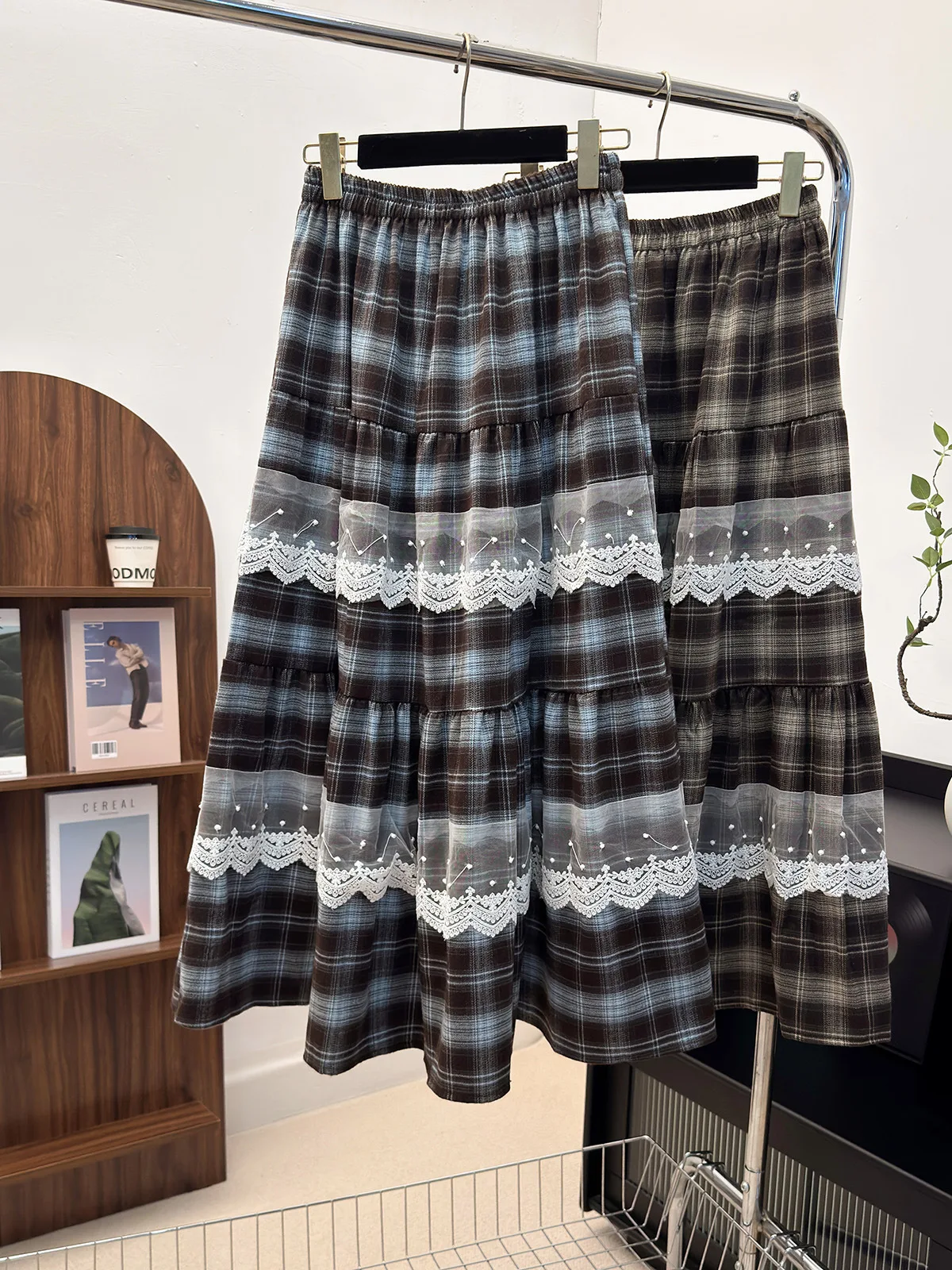 Retro British Blue Plaid Lace Tiered Cake Skirt Women Elastic High Waist A-line Midi Skirt Harajuku Preppy Puff Umbrella Skirts