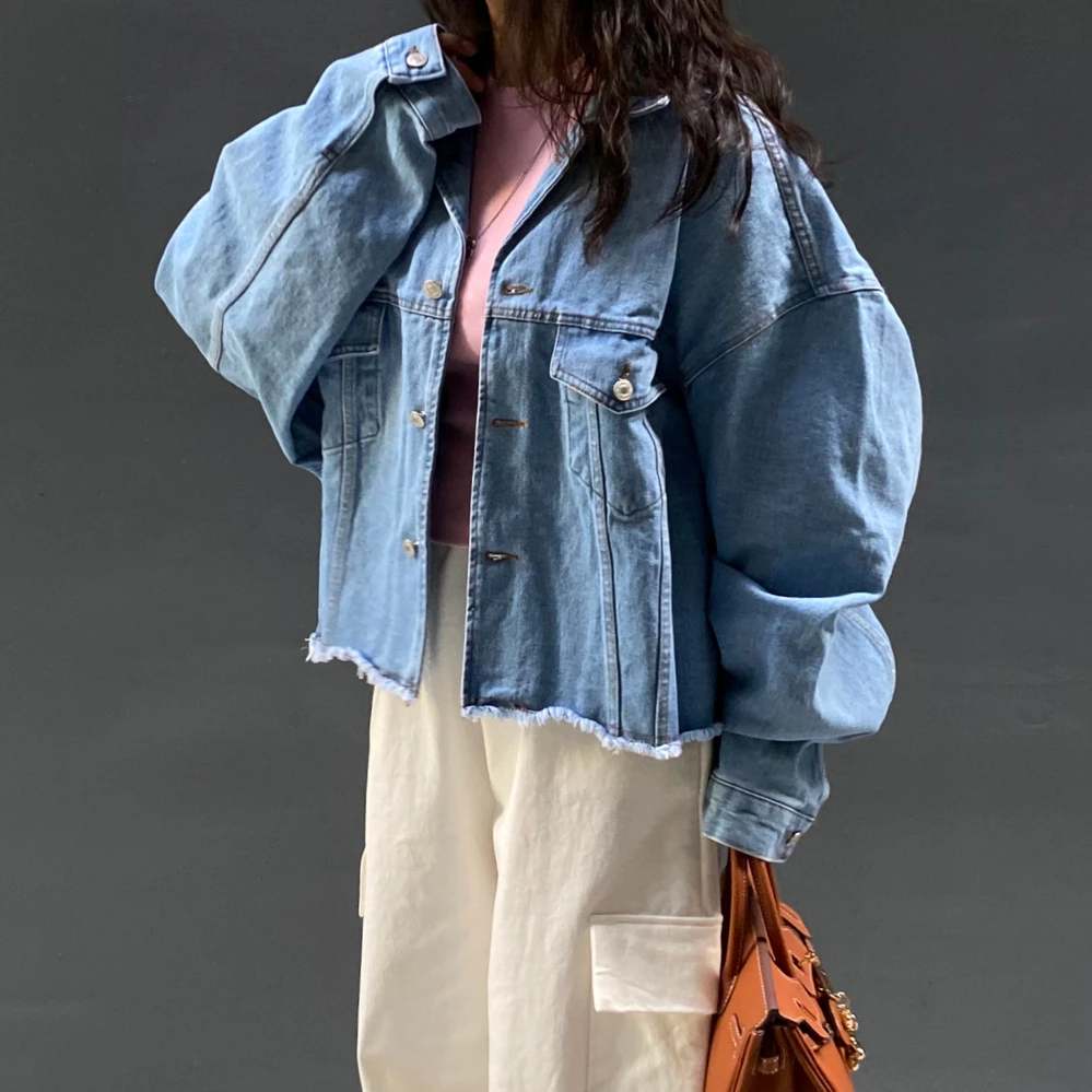 시크 여성 데님 재킷 출퇴근용 루즈핏 겨울 신상품 심플 패션 아우터웨어 프레이드 헴