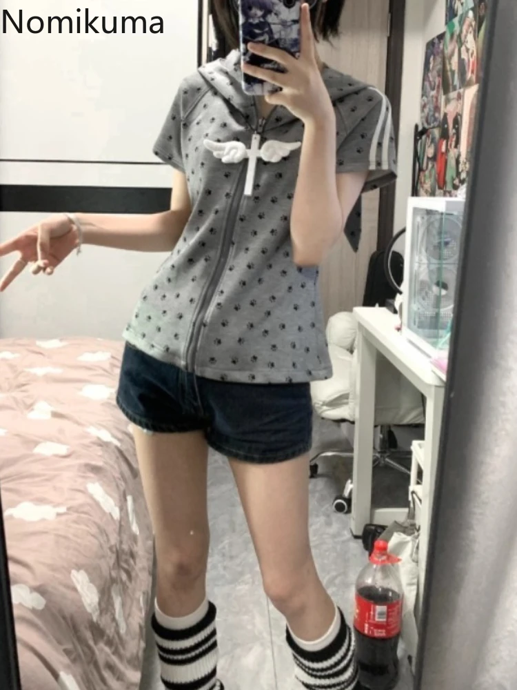 

Japanese Woman Tshirts Cute Tees Tunic Short Sleeve Camisetas Y2k Tops Rabbit Ear Hooded T-shirt Zipper Print Chic T Shirt Women