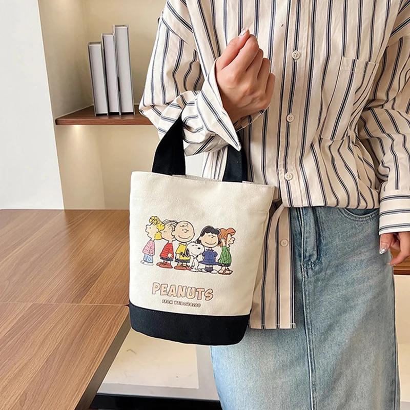 MINISO Snoopy Bag Women\'s Canvas Bag Casual Large Capacity Handbag Cartoon Cute Print Bucket Bag Shopping Bag