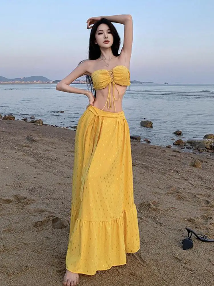 

Summer Women Fashion Yellow Print Backless Pleated Strapless Lace-up Tops And High Waist Long Skirt Sexy Club Two Piece Set 2024
