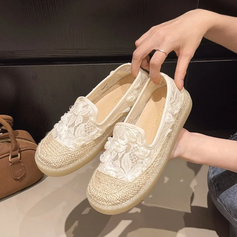 

Новая удобная рыбацкая обувь, женская дышащая повседневная обувь на мягкой подошве на плоской подошве, женская летняя уличная обувь с кружевным верхом