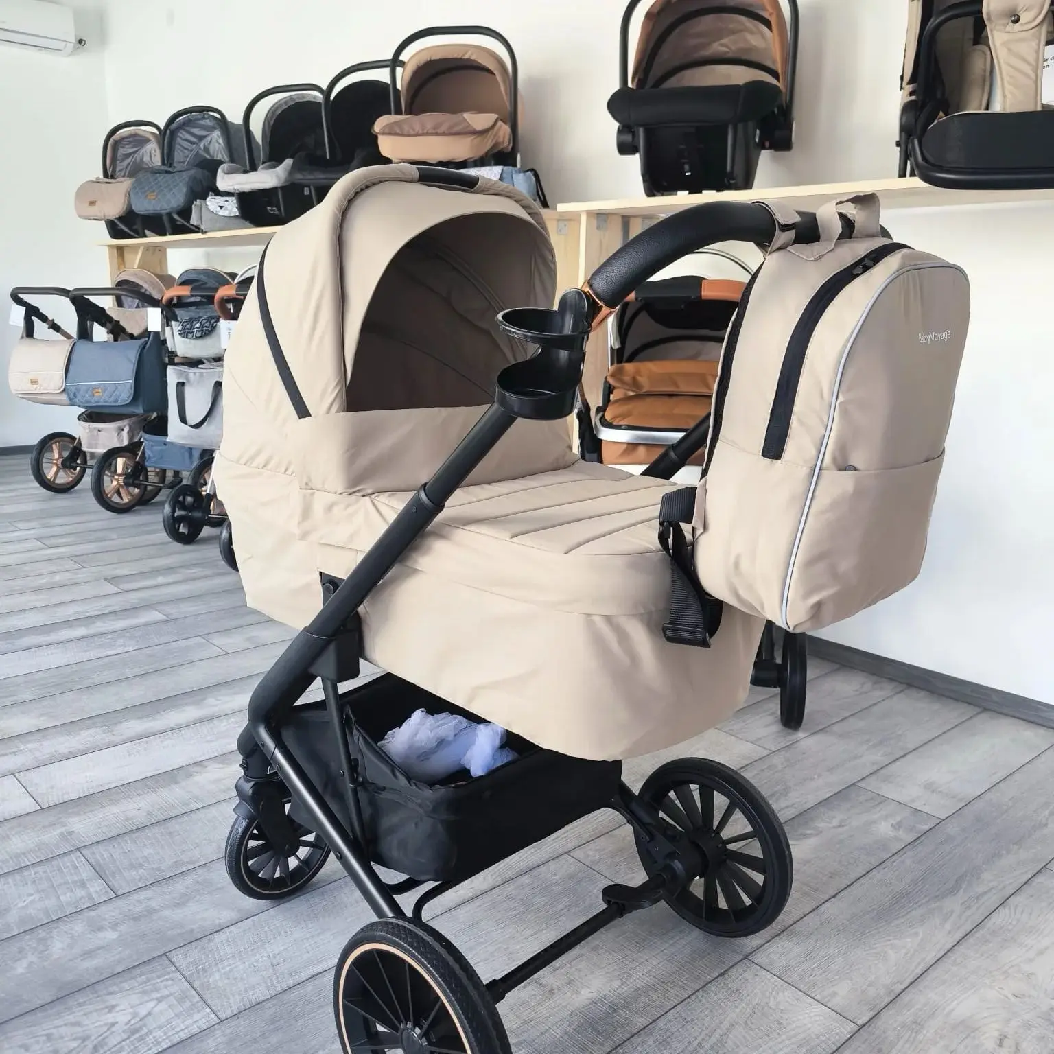 Babyvoyage Leichter 2-in-1 Kinderwagen mit Schlafkorb - Einfach Faltbarer Multifunktionaler Reisekinderwagen