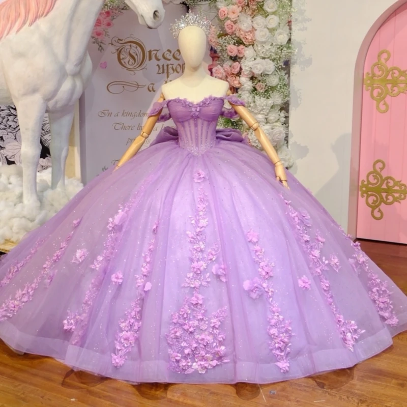 

Lavender Shiny Ball Gown Quinceanera Dresses Applique Flower Beading Crystal Bow Tull Corset Off Shoulder Sweet 16 Dress Vestido