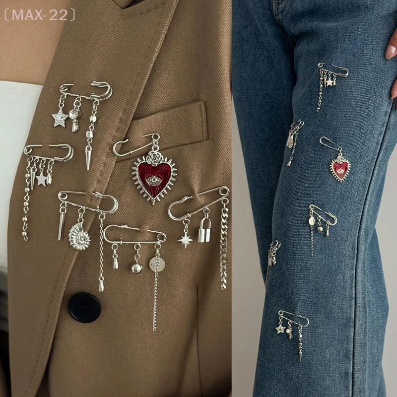 〔MAX-22〕6Pcs Retro Rose Love Eye Alloy Pendant Brooch Punk Tassel Lapel Pin Five Pointed Star Chain Suit Jacket Decor