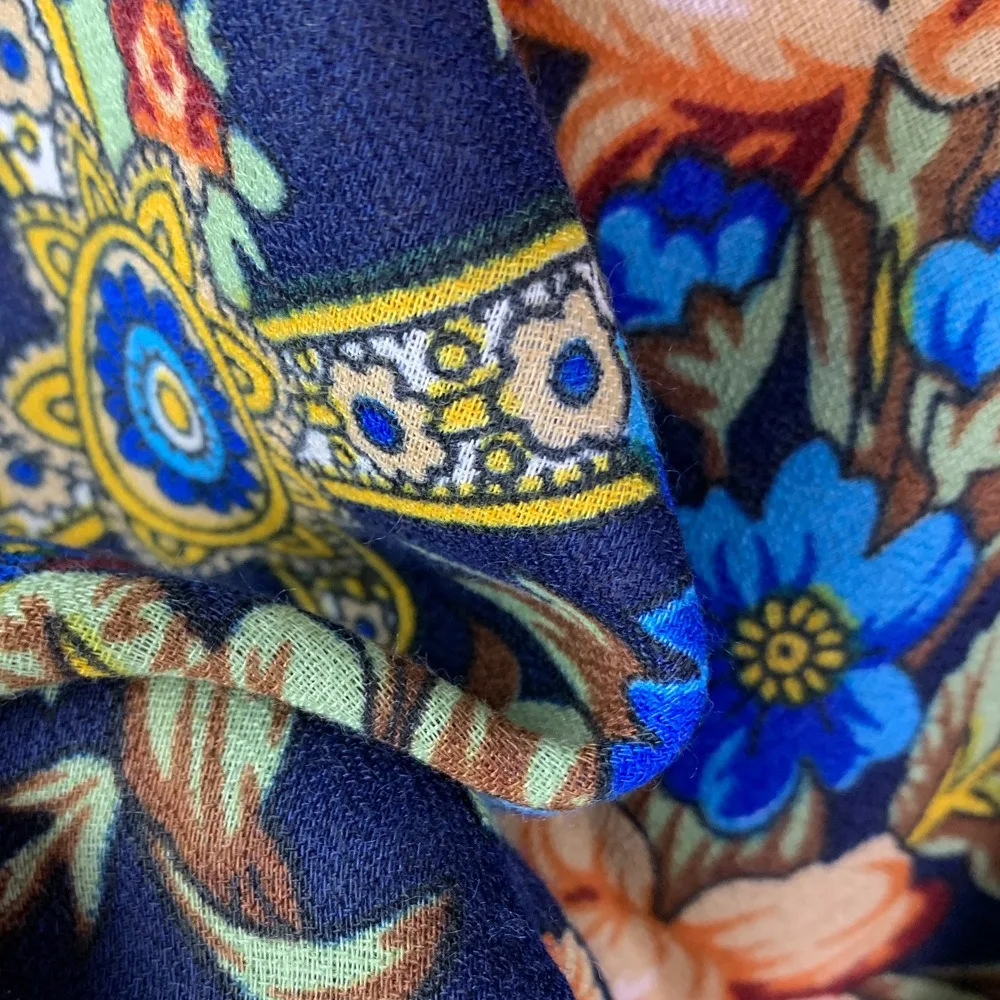 lenco-de-xale-feminino-130×130cm-lenco-quadrado-russo-de-luxo-respiravel-estampa-floral-xale-etnico-fino-bandana-de-verao