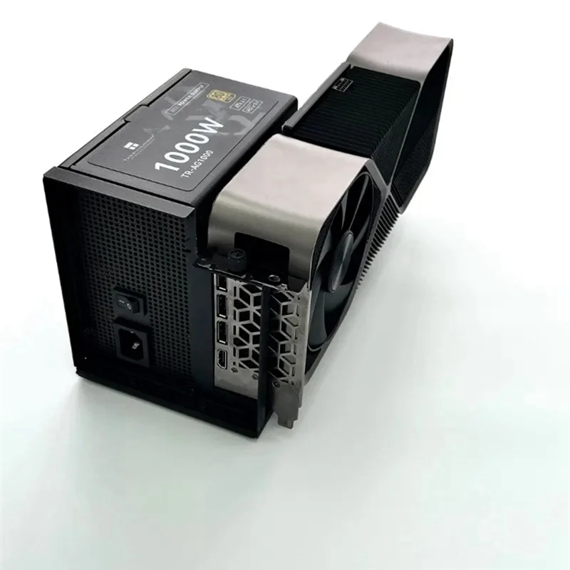 UT4G-BK7 External EGPU Adapter USB4.0 To Pcie X16 EGPU For Thunderbolt 4/3 Pcie 4.0 X4 GPU Dock For NUC ITX STX Laptop