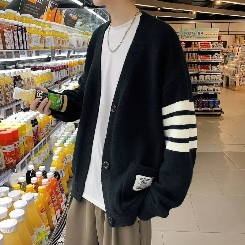 

Knit Sweater Male with Pockets Men's Clothing Icon Striped Cardigan Cute Over Fit Jumpers Korean 2024 Autumn Neck Sheap Baggy A