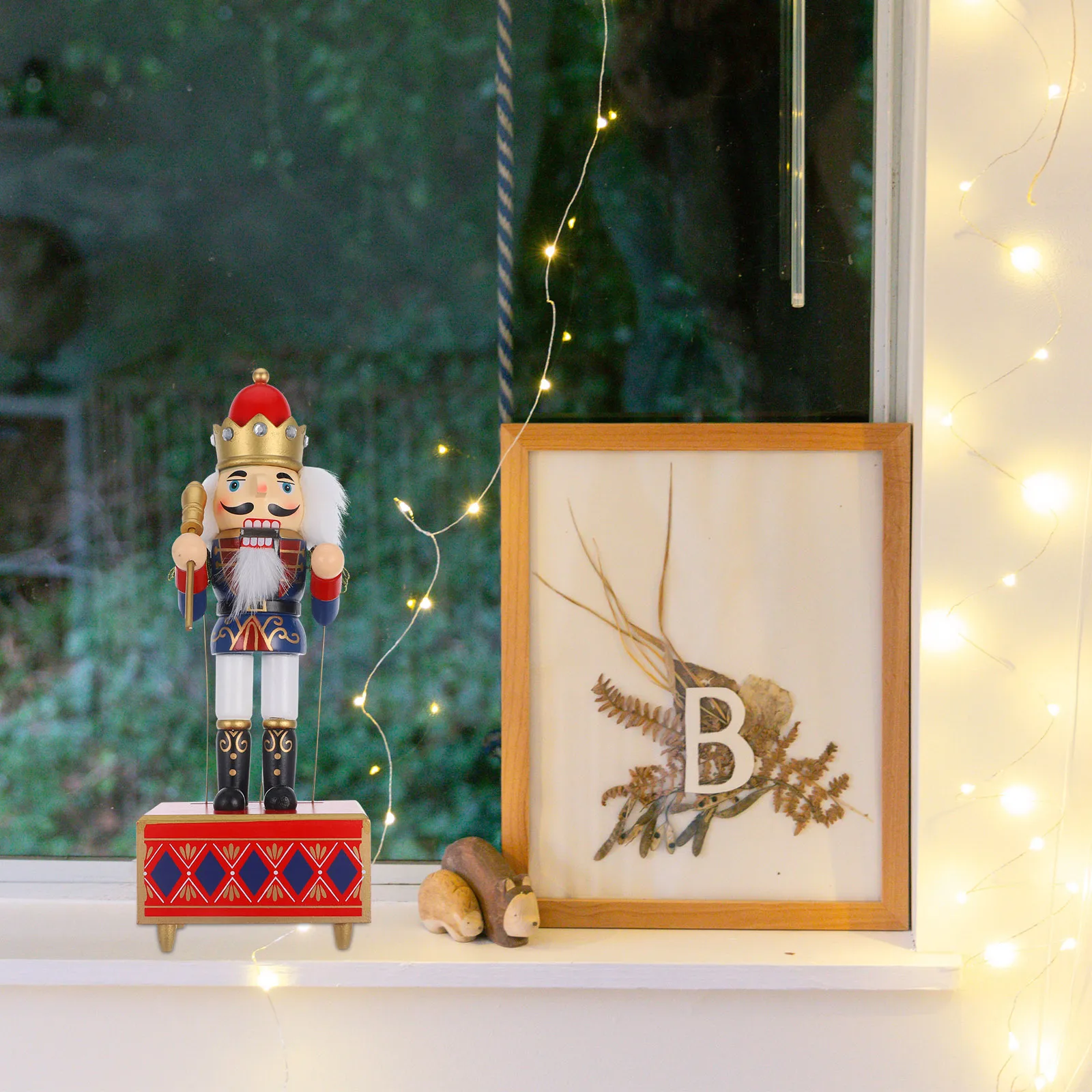 

Nutcracker Music Box Wooden Xmas Nutcracker Shape Musical Decoration Xmas Gift Desk Shelf Window Christmas Melody Box