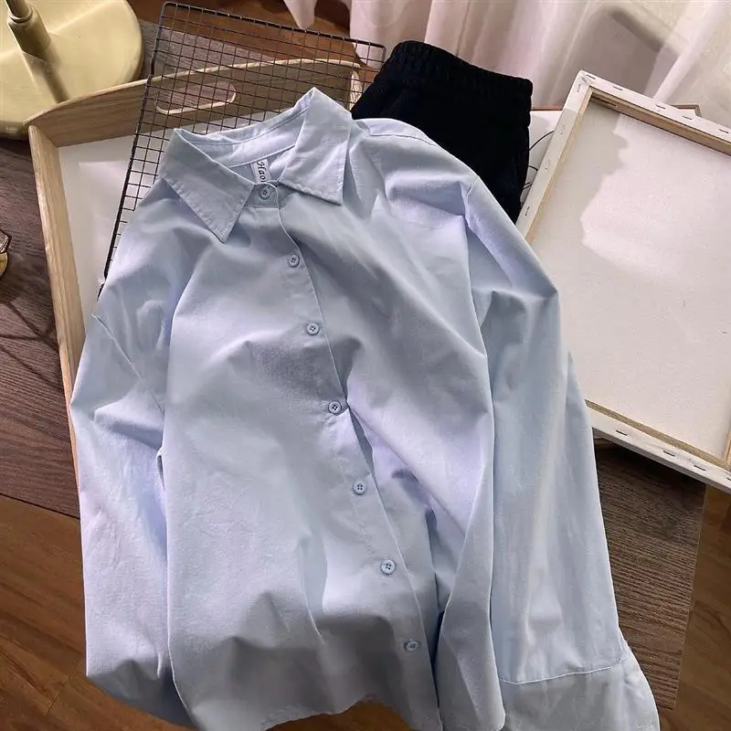 6 cores sólidas camisas femininas simples vintage all-match dentro topos solto novo outono coreano chique moda roupas básicas ins 2025