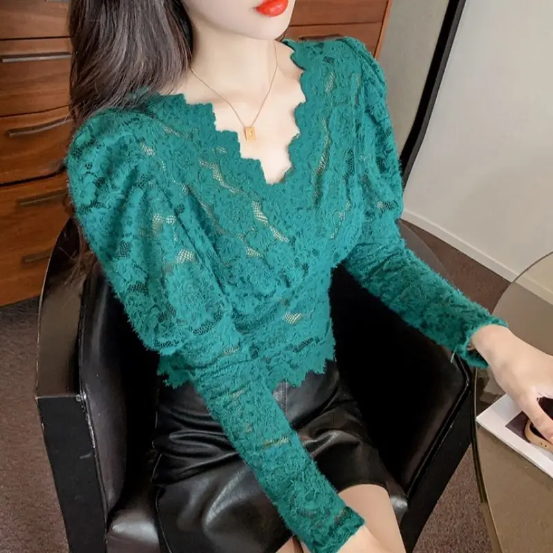 Elegant V-Neck Oversized Lace Hollow Out Puff Sleeve Blouse Summer and Autumn Sexy Tops Loose Women\'s Clothing Commute Shirt