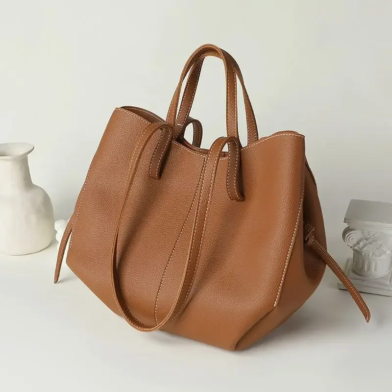 Fashionable Large Capacity Tote Bag Handbag Women's Single Shoulder Bag Brown New Arrival 2025 from France High Aesthetic Value
