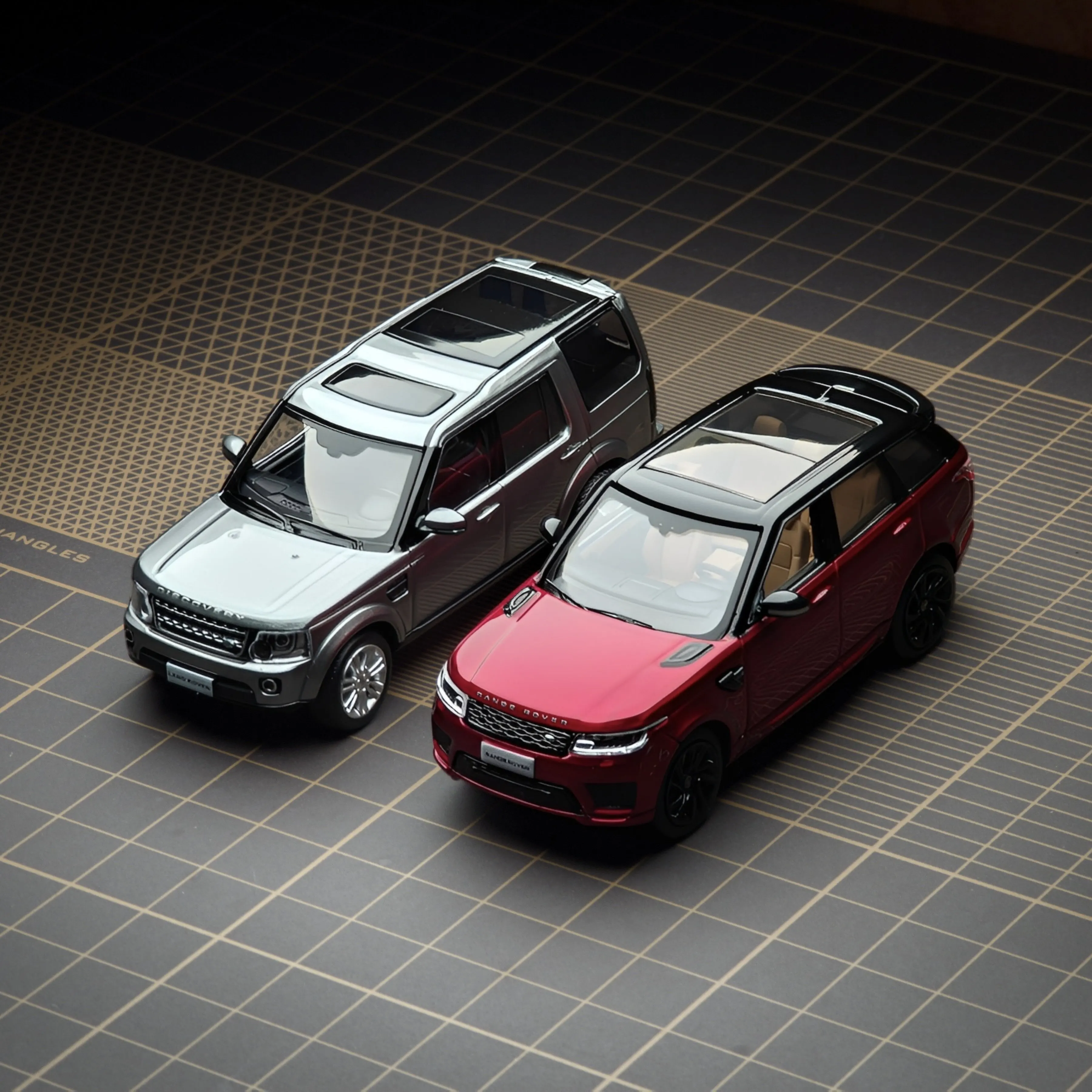 Modèle de voiture en alliage Diecast WHELART à l'échelle 1:64 Land Rover Freelander Discovery 4