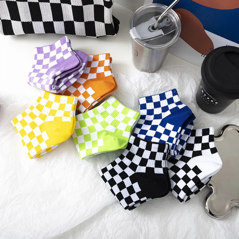 Woman Socks Cotton Fashion Hip Hop Harajuku Youth Girl Lady Plaid Skating Checkerboard Happy Short Ankle Crew Socks Funny Sokken