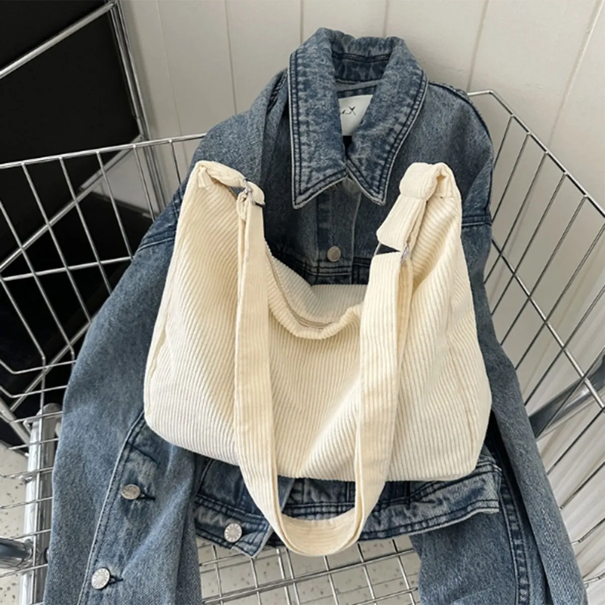 Large capacity corduroy bag Japanese commuter simple casual shoulder bag preppy bag one pack