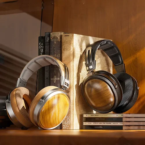 Imagen 2 del producto Nuevos auriculares FiiO FT1 con cable trasero cerrado tipo línea ergonomía ligero portátil HIFI Cable desmontable auriculares de monitoreo