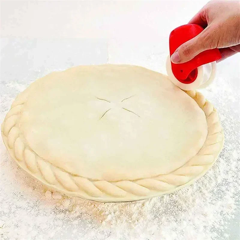 Lattice Roller Cutter for Pizza and Pastry, Plastic Kitchen Tool for Pie Decoration
