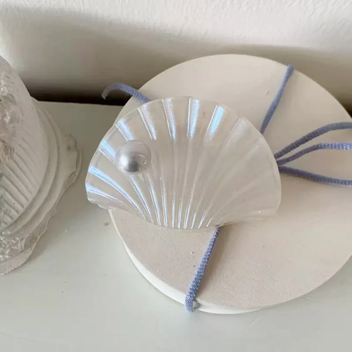 1 Stück Super Fairy Perlmutt-Muschel-Haarspange, neue Haarklammer, Haarspange für halbgebundenes Haar auf der Rückseite des Kopfes, Strand-Haarschmuck – Detail 5