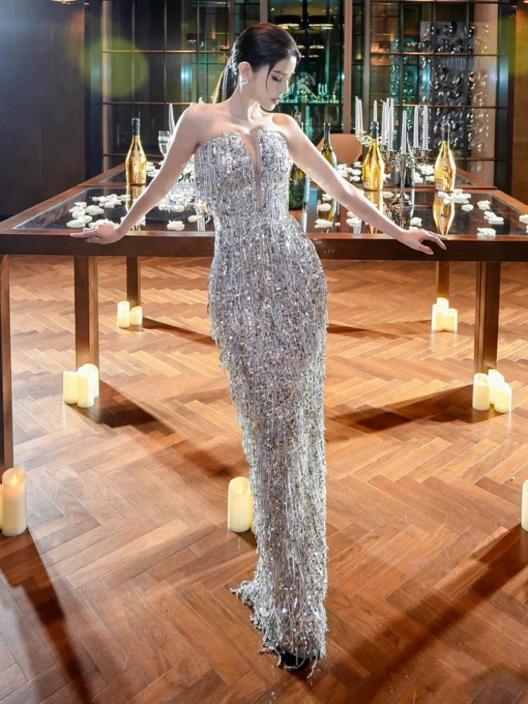 Silver Cocktail Dresses Boat Neck Sleeveless Shiny Glitter Tassel Empire Mermaid Sexy Woman Formal Evening Celebrity Gowns 2024