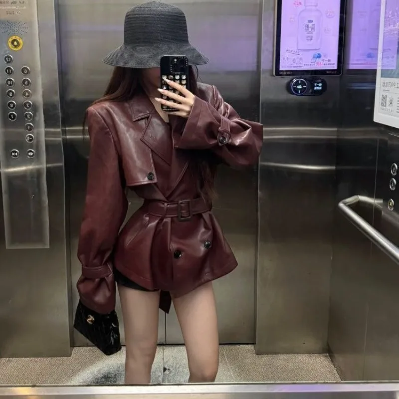 가을 레트로 핫걸 스타일 스트리트 레디 루즈핏 긴팔 코트 스타일리시하고 독특하며 다재다능한 가죽 재킷