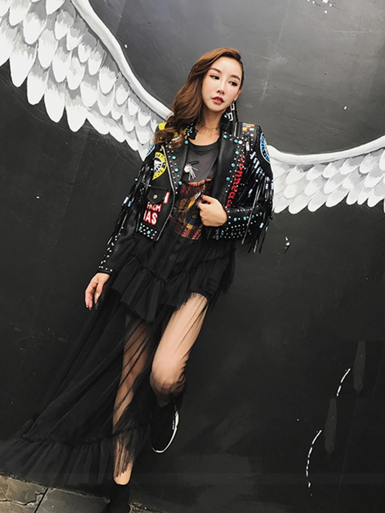 Donna 2025 nuovo stile europeo nappa rivetto stampa giacca di pelle alla moda versione motociclistica giacca di pelle moda di strada