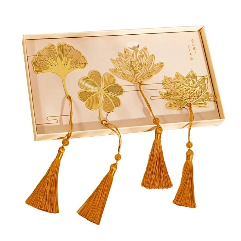 4pcs Hollow Out إشارات مرجعية مصنوعة يدويًا مرجعية لورق المعادن مع قلادة