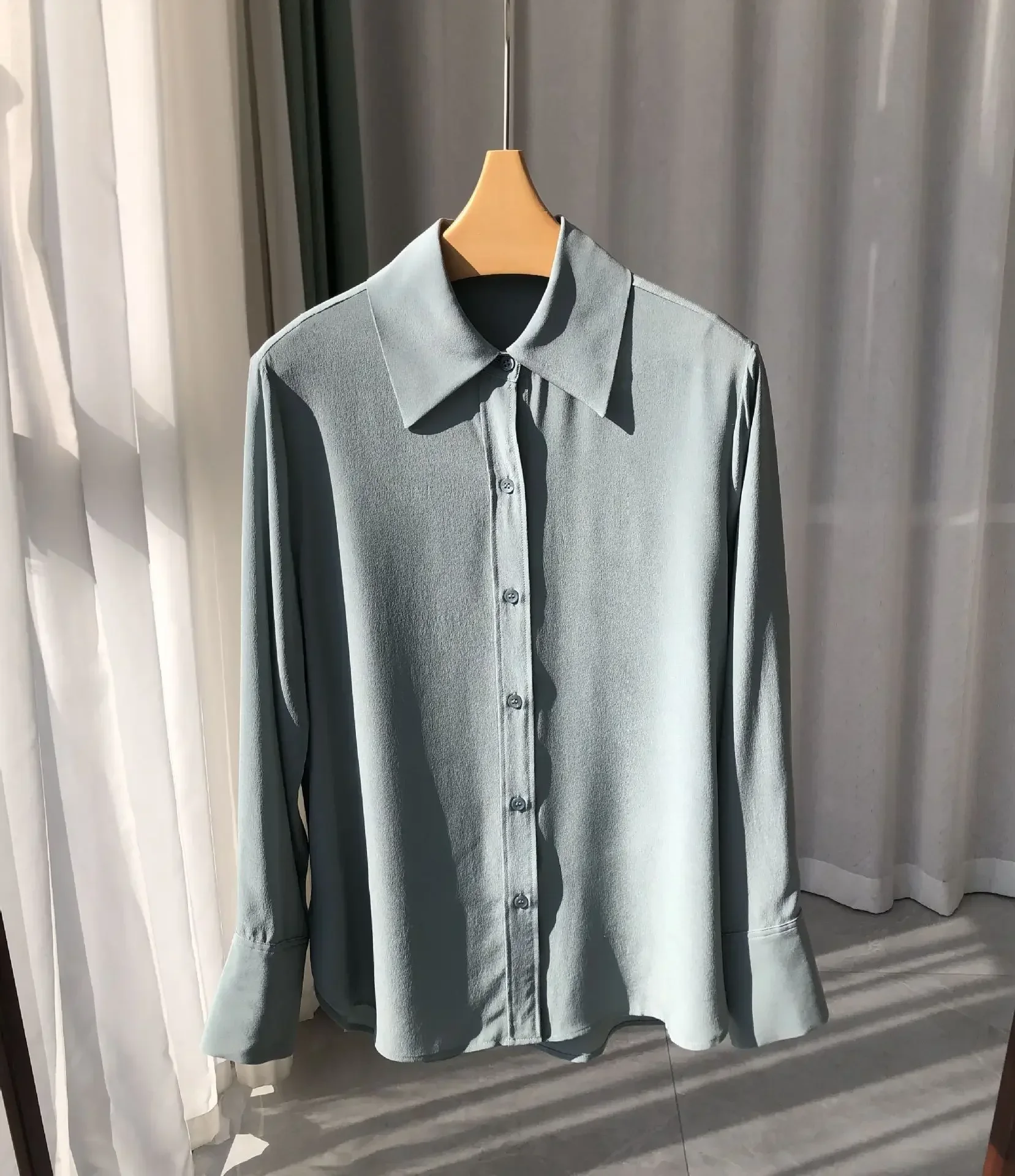 

Elegant Office Ready Silk Shirt Essential Sand Washed 100% Mulberry Silk Long Sleeve Blouse Women's Casual Shirts Workwear Top