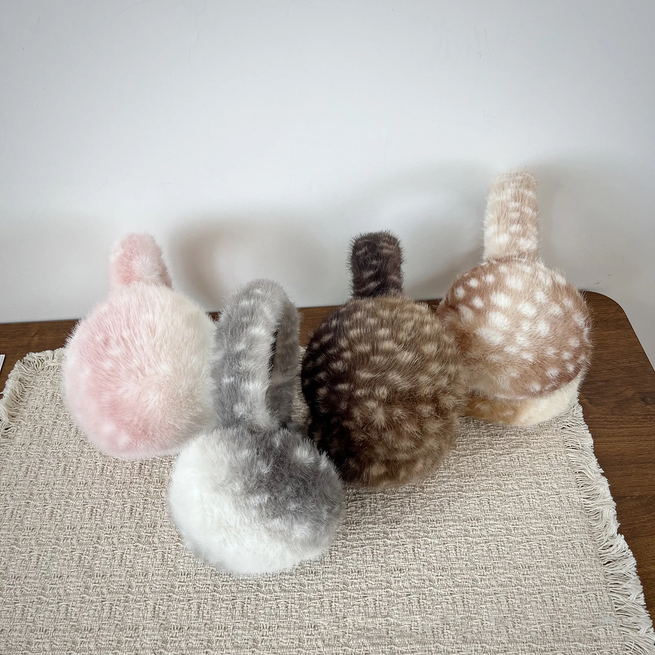 novos-protetores-de-orelha-de-inverno-com-um-padrao-de-veado-adoravel-estilo-japones-casual-feitos-de-pelucia-dobraveis-para-mulheres-ideais-para-atividades-ao-ar-livre-ciclismo-e-para-proteger-as-orelhas-do-frio