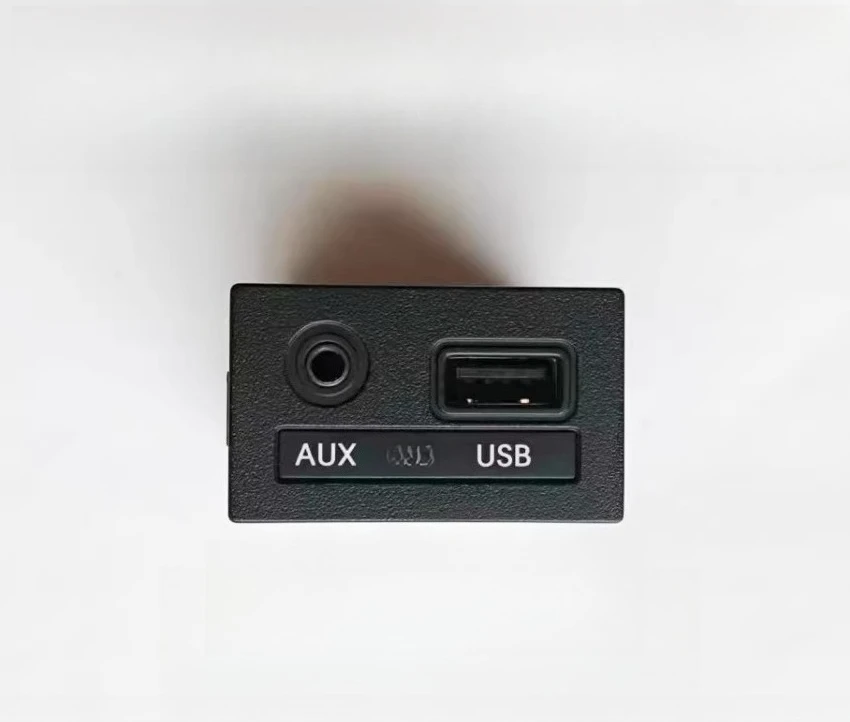 

1 шт. для Elantra 14-19 MISTRA: блок разъемов AUX USB с оригинальным USB-интерфейсом