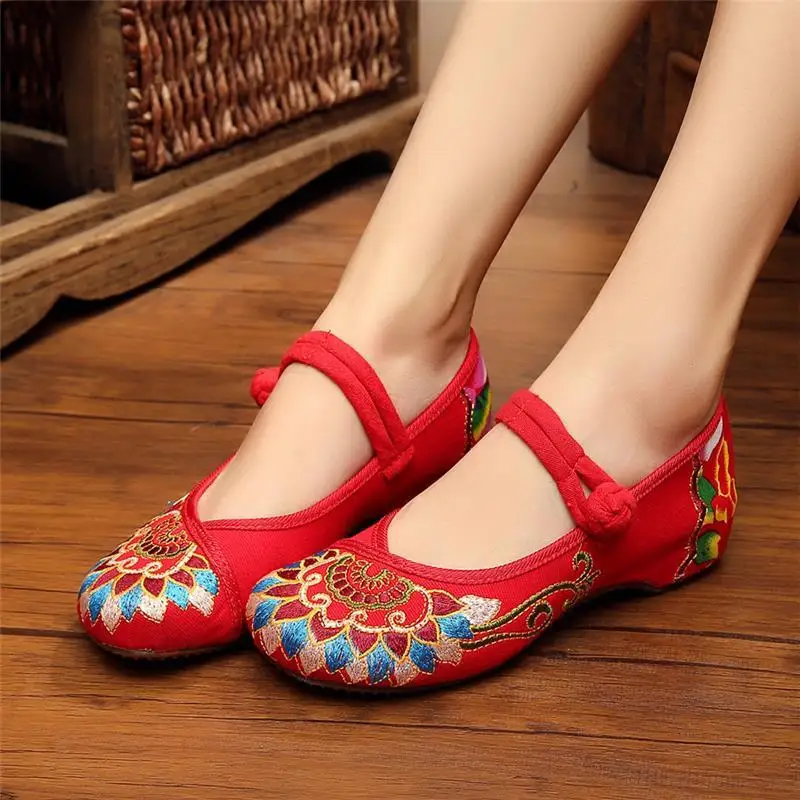 Size 34-43 Cloth Shoes Flat Wedge Heeled Embroidered Ethnic Style Inner Height Increasing Chinese Red Green Hanfu Women Shoes