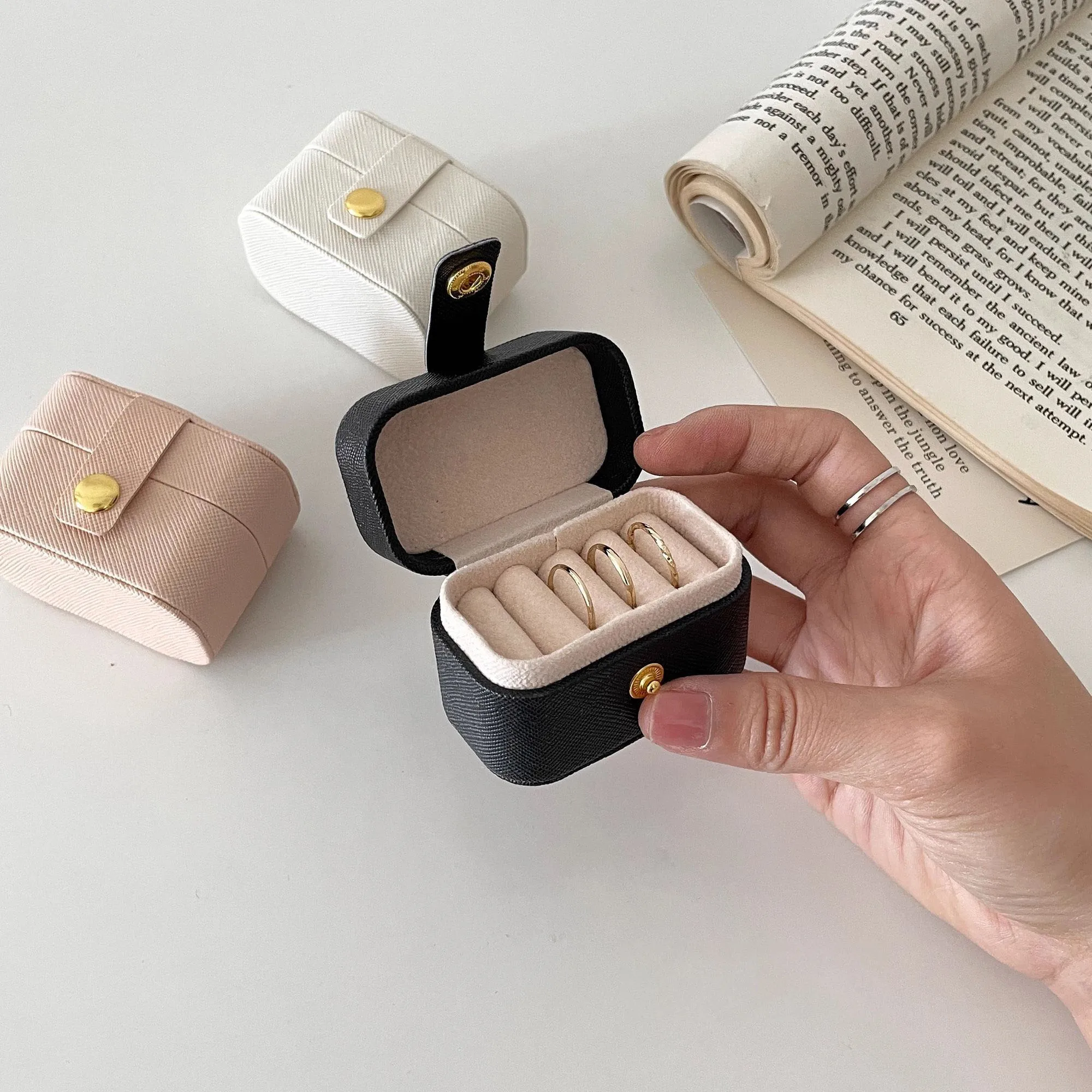 

Mini Portable Small Jewelry Storage Bag Travel Simple Leather Ring Necklace Earrings Storage Box Organizer Display Gift Box