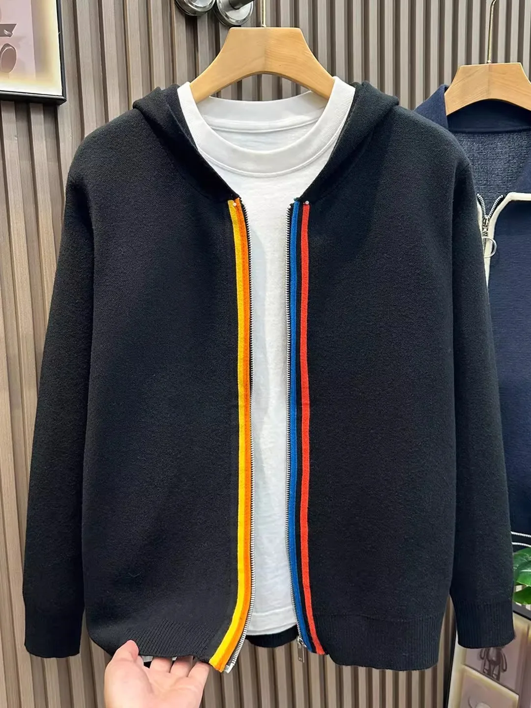 

Модный осенний кардиган на молнии, вязаный свитер с капюшоном для мужчин, в полоску, повседневный, теплый, из полиэфирного волокна