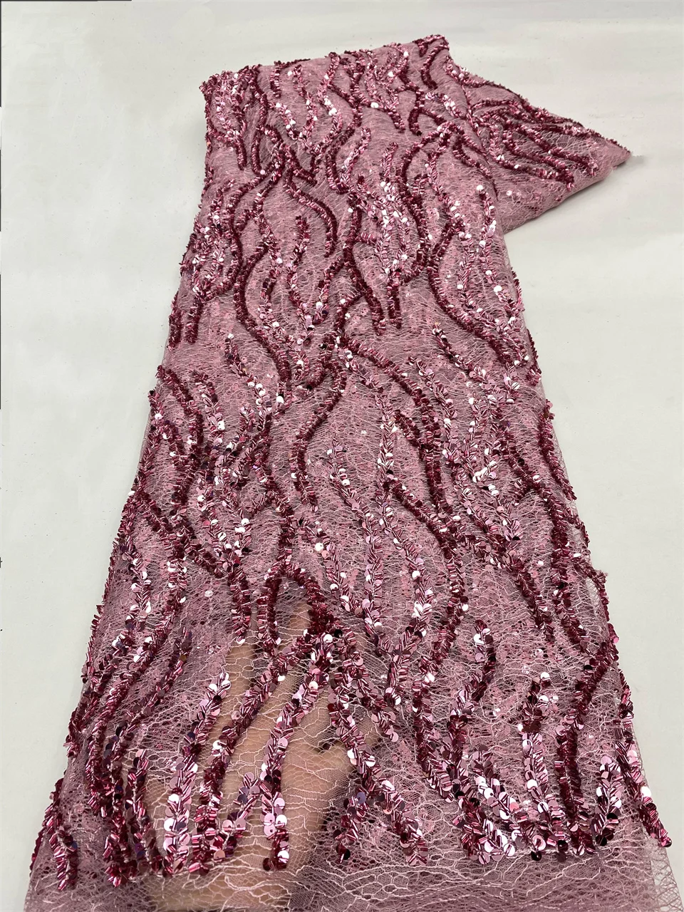 

2026 African High Quality Lace Fabric Latest French Net Sequin Fabric Sewing Embroidered Lace in Tulle Nigeria Fabric VXZ6444