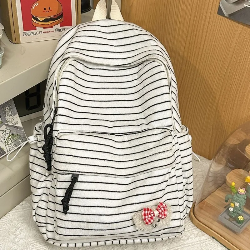 

Casual Simple Kids Backpacks for Boy Lightweight Sports Bag Large Capacity Cute Backpacks Versatile Travel Backpack Mochila Sac