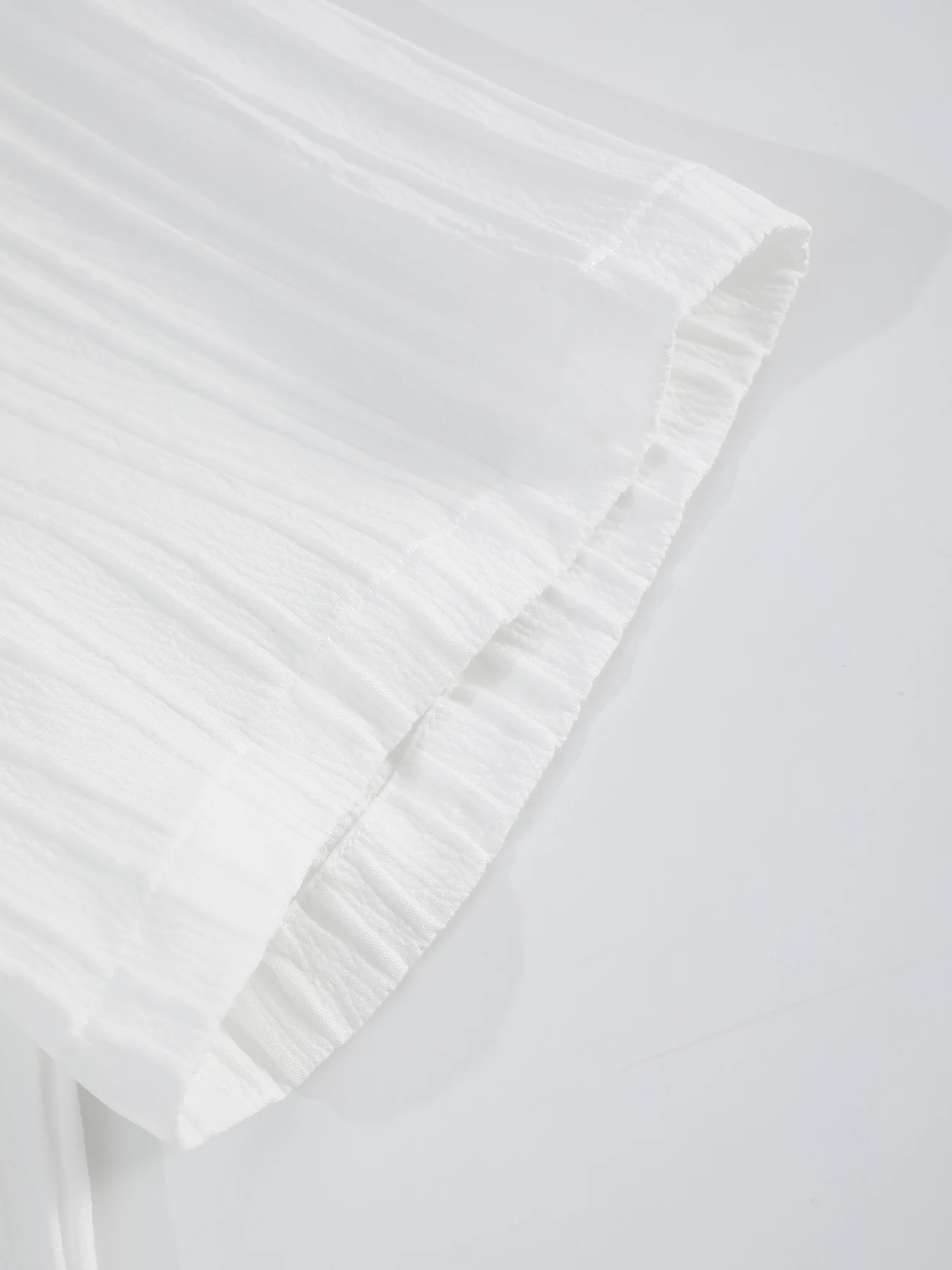 Men's White Pleated Texture Set 2 Piece Cuban Collar Short Sleeve Shirt & Drawstring Shorts Casual Outfit view 5