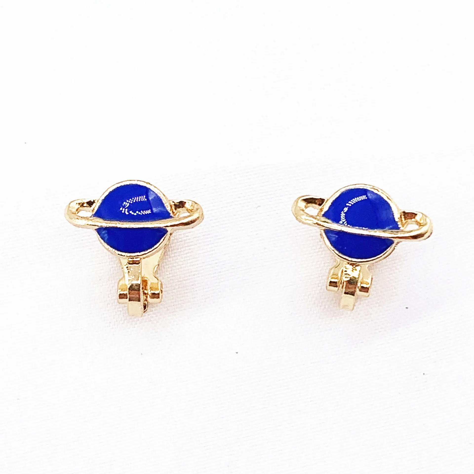 GRACE JUN New Arrival Cartoon Stud Clip on Earring No Pierced Fashion Students Fake Piercing Cuff Gold Color Ear Clip Jewelry