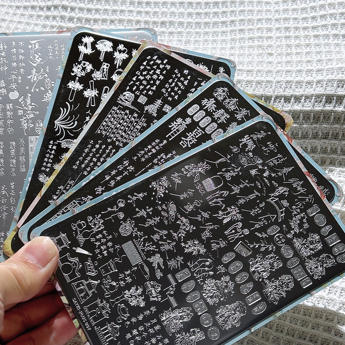 لوحة ختم فن الأظافر، لوحة فولاذية لختم، قالب تزيين الأظافر بدون طلاء صديق للمبتدئين، سلسلة داكنة قديمة، شبح رعب، لوليتا رعب الدم الداكنة، أنماط فنية لختم الأظافر، زيت ختم الأظافر، تكنولوجيا متخصصة لتغيير الحياة #5