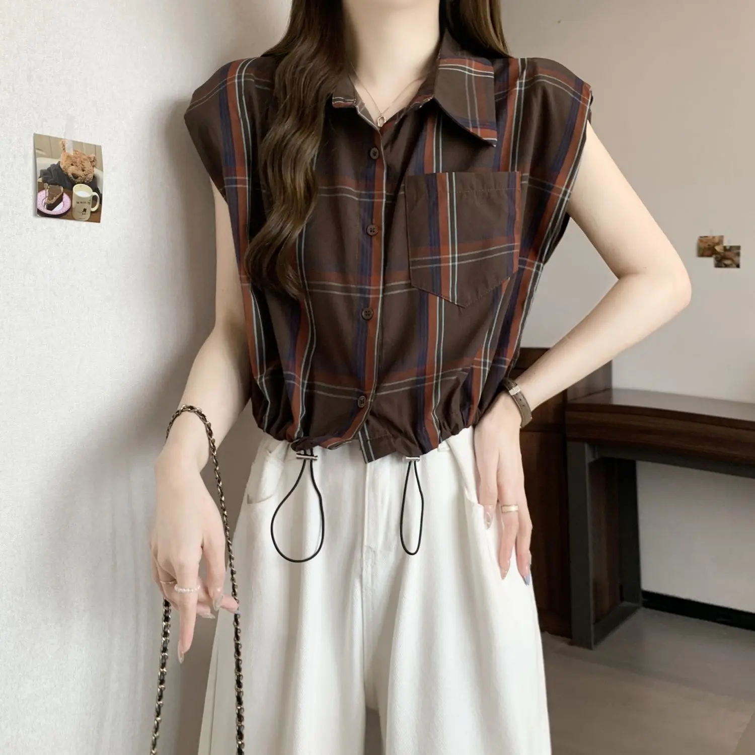 2024 New Vintage Casual Sleeveless Plaid Blouse Summer Fashion Shirring Turn-down Collar Shirts Ladies Fashion Buttons Top Tee