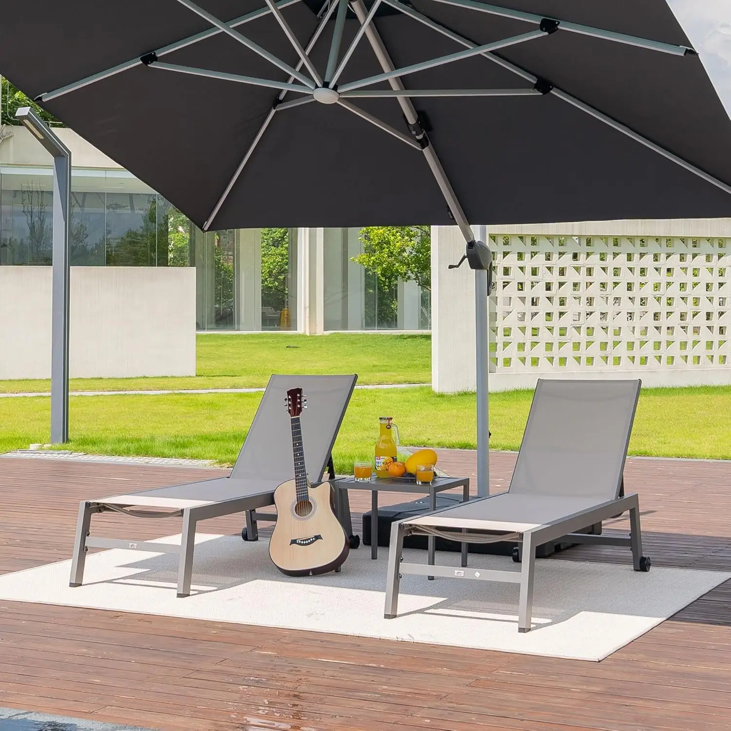 

Комплект из 2 алюминиевых шезлонгов для патио с регулируемой спинкой, колесиками, для бассейна, двора, пляжа, с откидной спинкой и столиком, цвет хаки, на заказ