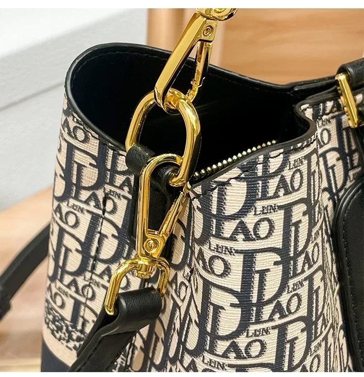 Famous Designer Luxury Brand Embroidery Shoulder Messenger Bags High Quality Large Capacity Bucket Bags Women Purse And Handbags