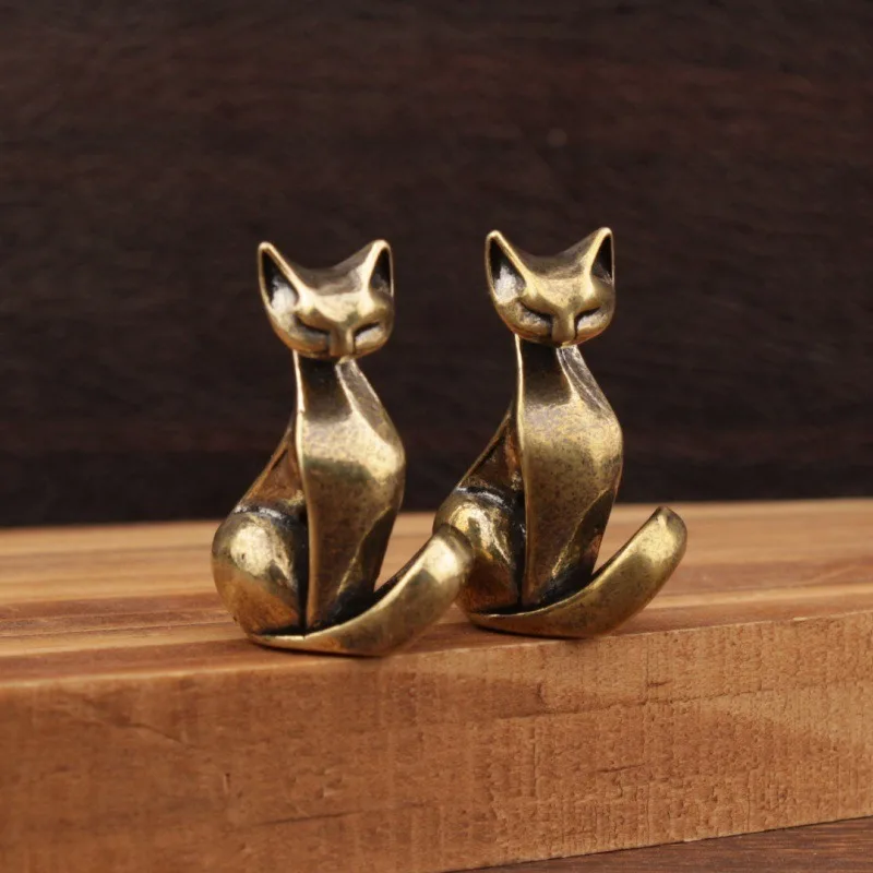 Collectible Figurines, Vintage Brass Geometric Cat Figurines | Creative Cute Animal-Shaped Desk Tea Additions, Decorative Gift.